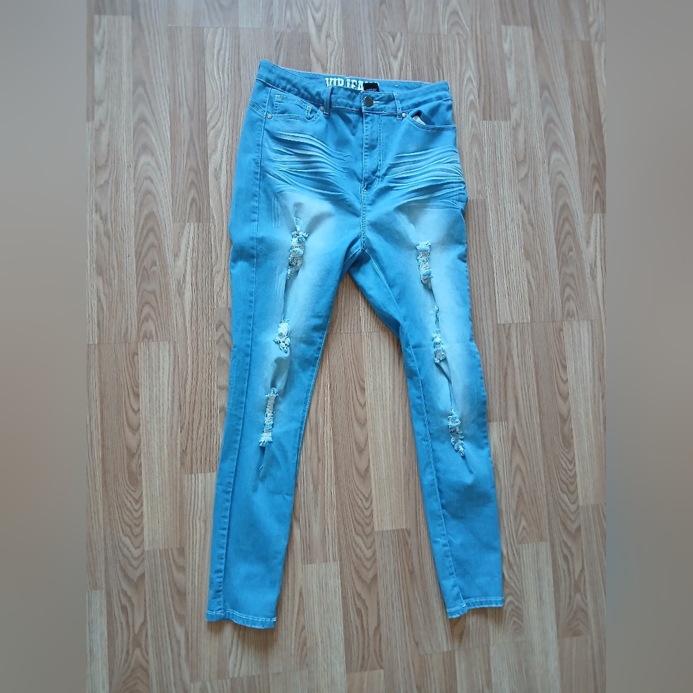 V.I.P. Jeans Women's Ripped Jeans
